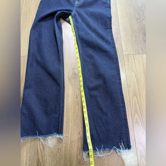 J. Crew Slim Demi Boot Jean In Dark Rinse Wash Size 26 - Picture 11 of 11